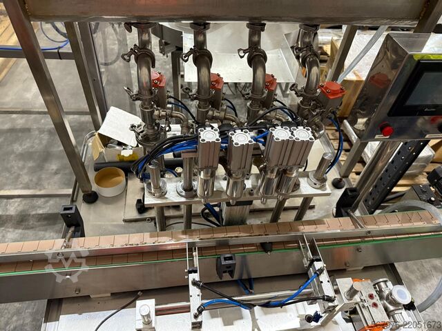 Beverage production machine Chinese 4-Head Filler with Gating System and Touch-Screen Controls