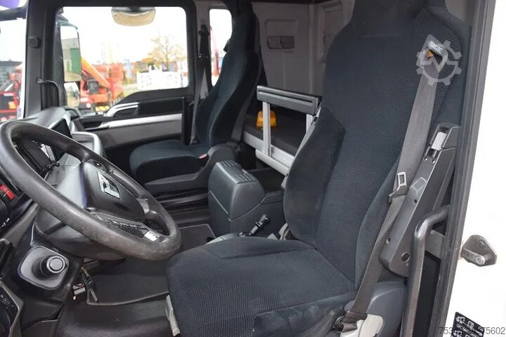 Khung xe có cabin lái MAN TGX 26.480