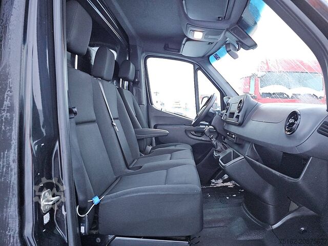 Koffer MERCEDES-BENZ SPRINTER 316 Bakwagen Laadklep!