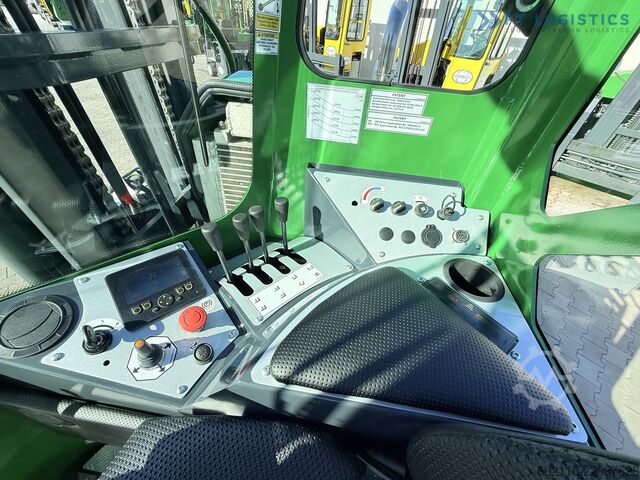 Carretilla retráctil de 4 vías Combilift C4500 DIESEL TRIPLEX 4900 NEW MODEL
