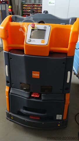 Szorowarka automatyczna TASKI Swingobot 2000