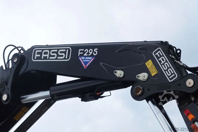Crane Mercedes-Benz Antos 2830 Kraanwagen open Laadbak Fassi F295 +...
