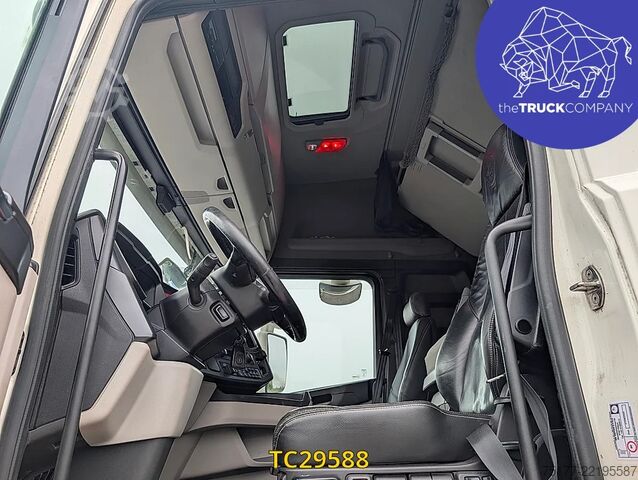 मानक SZM Scania R 450