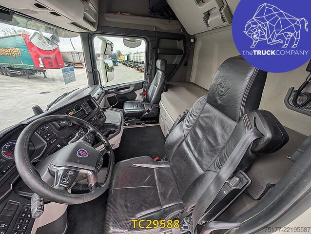 मानक SZM Scania R 450