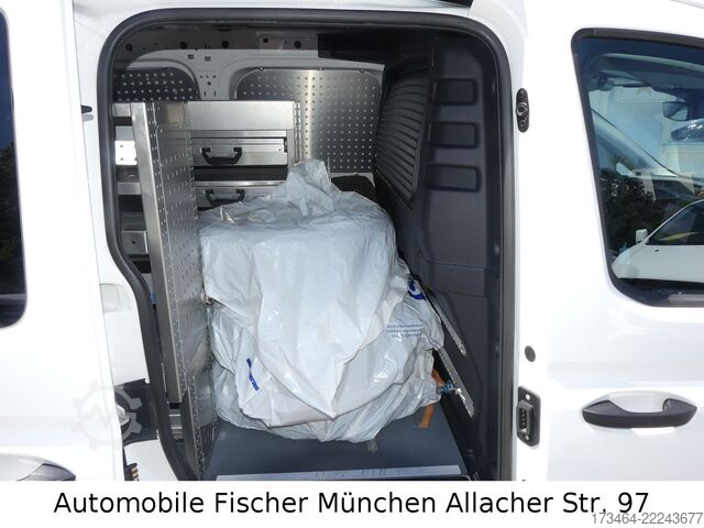 Furgão de painéis VOLKSWAGEN Caddy Cargo  4M*AHK*SHZ*Standheiz.*ALUCA*