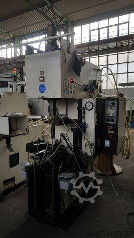 Press hidrolik VEB Wema Zeulenroda PYE 10 S1