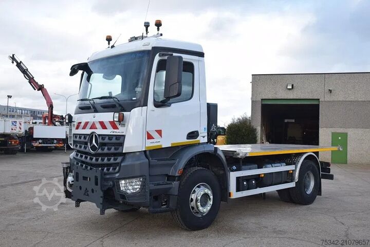 Iekraušanas platforma Mercedes-Benz Arocs 1836