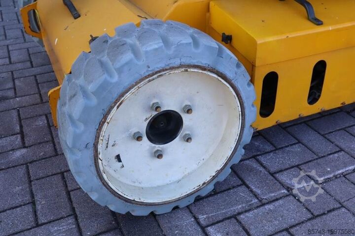 Teleskopiskā darba platforma Snorkel A38E Electric, 13.5m Working Height, 6.1m Reach, 2