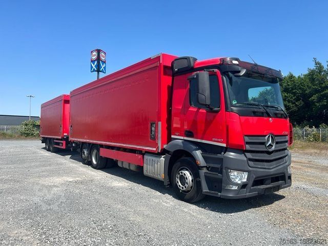 Flaklastbil med kapell MERCEDES-BENZ Antos 2540 L 6x2 Pritsche LBW Coca Cola