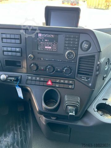 Flaklastbil med kapell MERCEDES-BENZ Antos 2540 L 6x2 Pritsche LBW