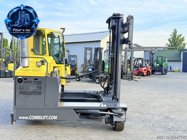Carrello elevatore a 4 direzioni Combilift C4000 DIESEL TRIPLEX 6000 FORK POSITIONE