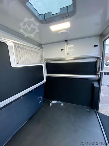 Dyrfrakter MERCEDES-BENZ STX Sprinter  GG 4,100KG  Haras Hengste