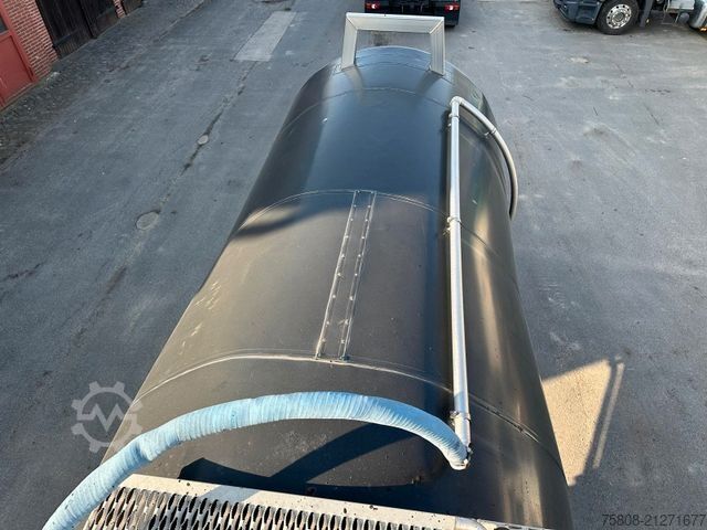 Semi trailer tangki Magyar MAGYAR