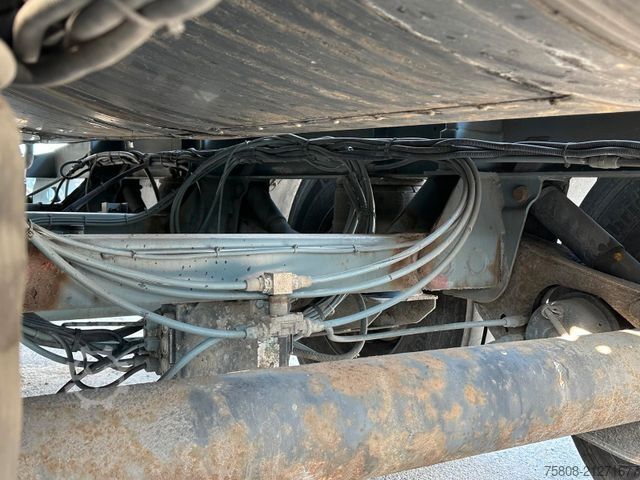 Semi trailer tangki Magyar MAGYAR