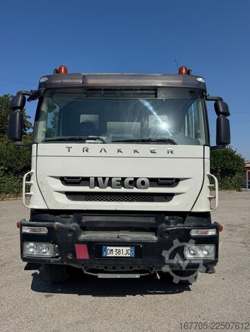 Betonmixer vrachtwagen Iveco Trakker 450