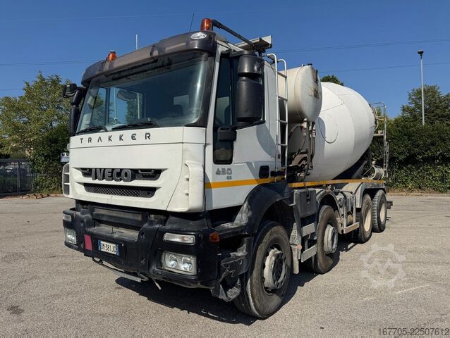 Betonmixer vrachtwagen Iveco Trakker 450