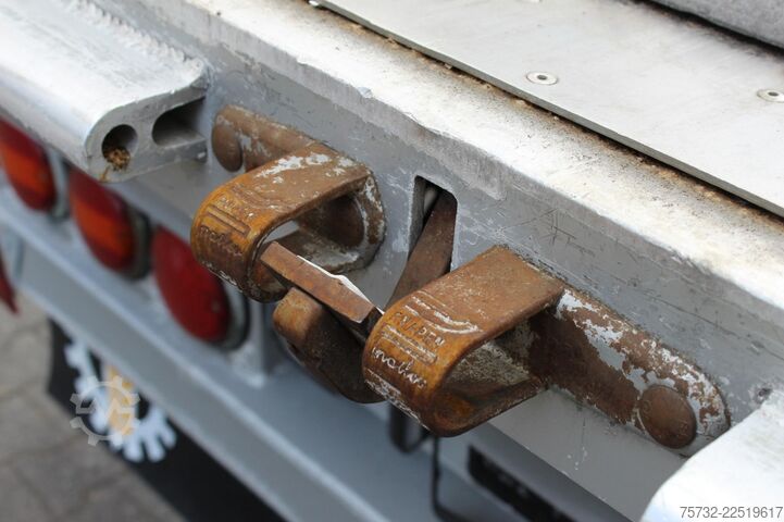 वॉकिंग फ्लोर सेमीट्रेलर knapen Walkingfloor Cargofloor 92m³ 10mm Alufelgen