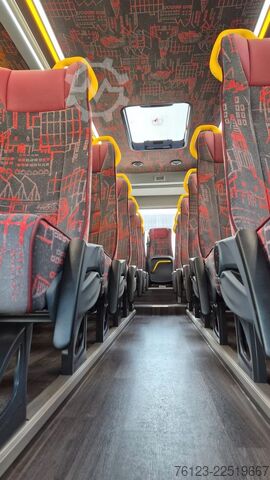 Minibus MERCEDES-BENZ 30 Sitzer Schul- Transferbus 519 Vorlauffahrzeug