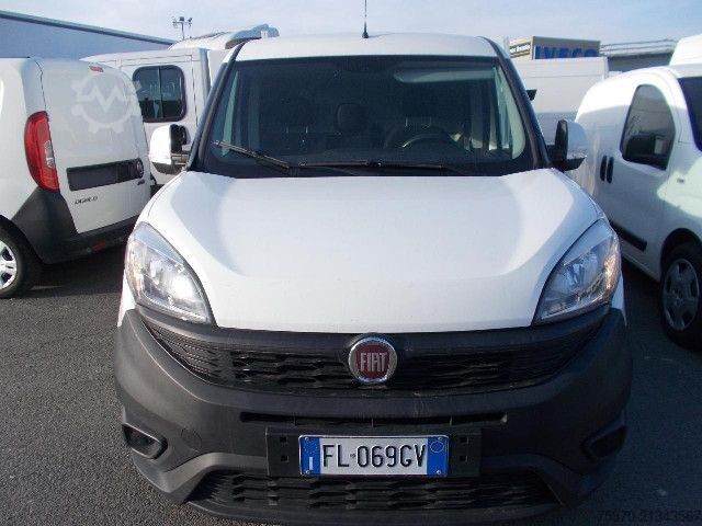 Fourgon tôlé Fiat DOBLO