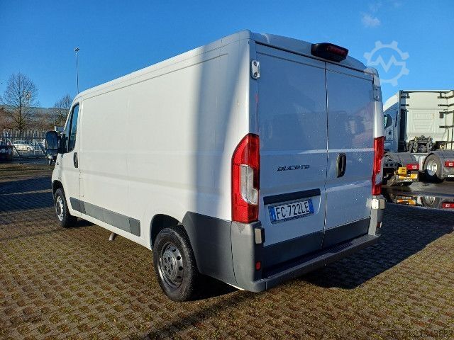 Fourgon tôlé Fiat DUCATO