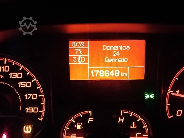 Fourgon tôlé Fiat DUCATO 9 POSTI