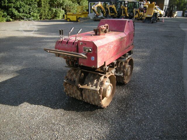 Compacteurs à pieds de mouton DELMAG Vx60E