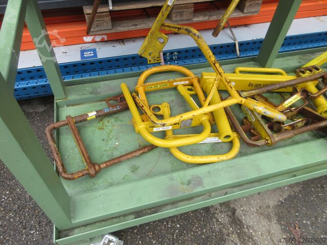 Incl. 3 rolling carts / transport trolleys for mandrels Posten Lastaufnahmemittel Traversen Greifer Fassheber Lasttraversen