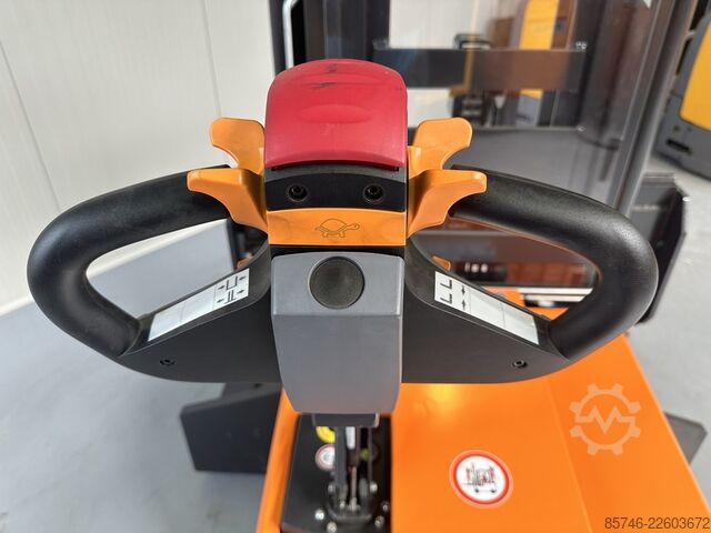 EGP 13 / 44 So (1,3 t a 1200 mm!!) *DEMO!! Triplex FFL!! GENKINGER EGP 13 / 44 So ( 1.3 T @ 1200 MM !! ) * DEMO !! Triplex FFL !!