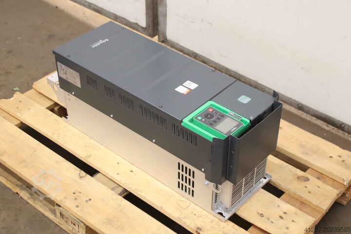 محول التردد 90 كيلوواط Schneider Electric** Altivar 630 ATV630D90N4