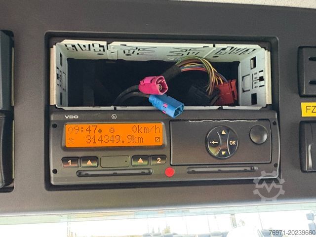 冷蔵トラック MERCEDES-BENZ Antos 2540 Kühlkoffer,Rearder,AHK,Kamera