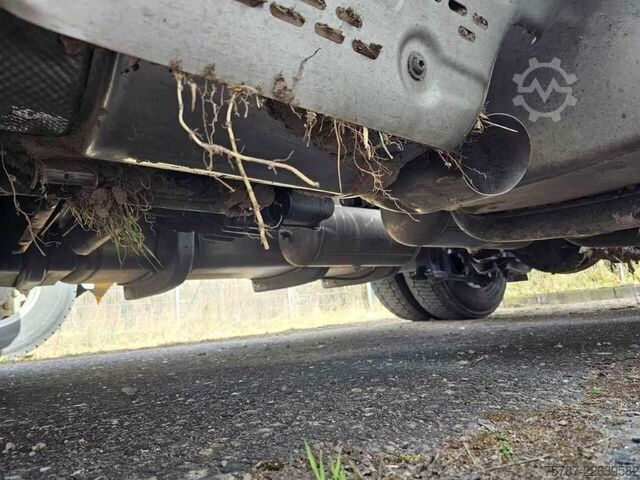Unit traktor standard IVECO 490 S-Way mit kleinem Unfallschaden, Retarder