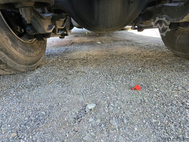 Unit traktor standard IVECO 490 S-Way mit kleinem Unfallschaden, Retarder