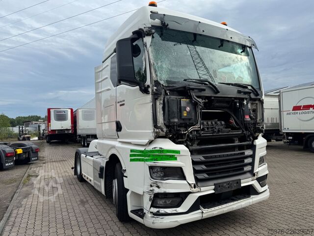 Τυπική μονάδα τράκτορα MAN TGX 18.510 beschädigt /damaged