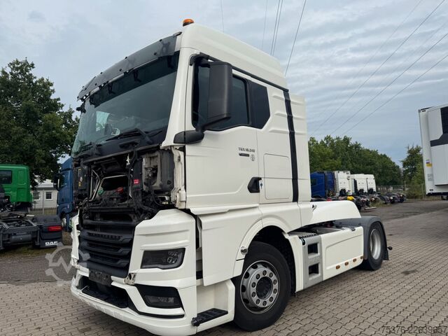 Τυπική μονάδα τράκτορα MAN TGX 18.510 beschädigt /damaged