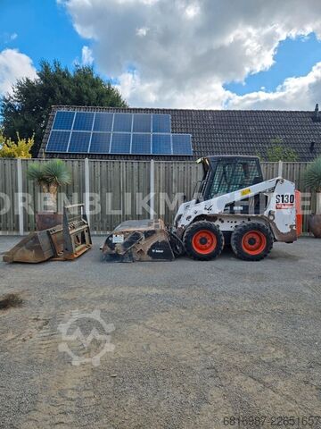 รถขุดขนาดเล็ก BOBCAT S130