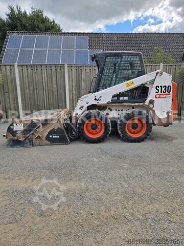 รถขุดขนาดเล็ก BOBCAT S130