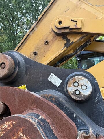 Chain excavator CATERPILLAR 352 mit CE und EPA