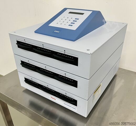 Incubator/schudder Thermo Fisher Scientific iEMS Incubator/Shaker