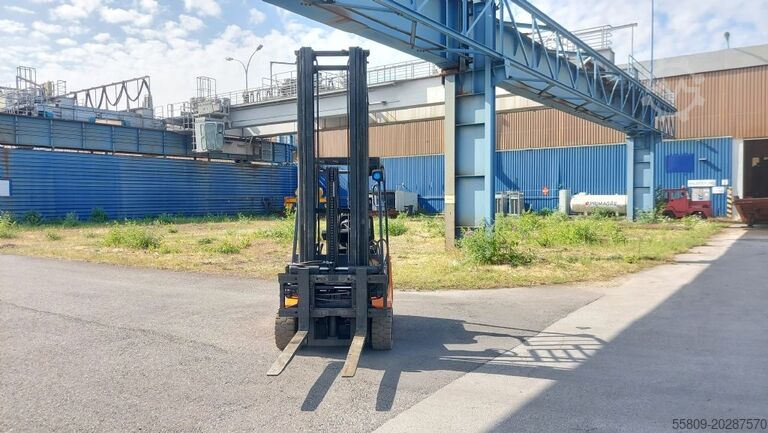 Elektrisk trehjulsgaffeltruck Still R20-18 //Triplexmast // 3+4Ventile / HH 7000 mm //