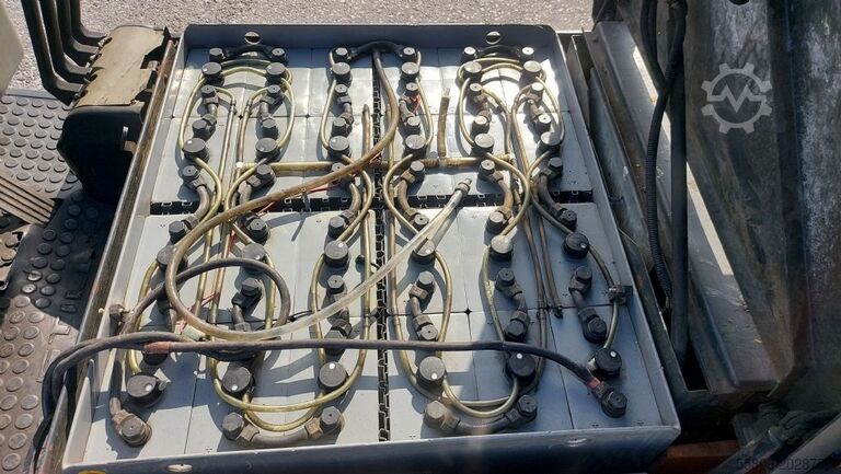 Elektrisk trehjulsgaffeltruck Still R20-18 //Triplexmast // 3+4Ventile / HH 7000 mm //