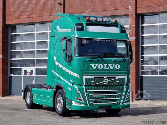 Стандарт-СЗМ Volvo FH 500 XL - full air - retarder - costum interi...