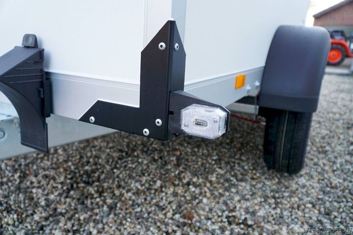  Humbaur HK 253015-18P 304X151X180CM 2500KG KOFFERANHÄNGER