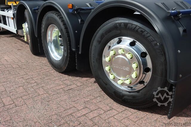 Chassi med hytt Scania R410 8x2 Chassis cabine Slaapcabine