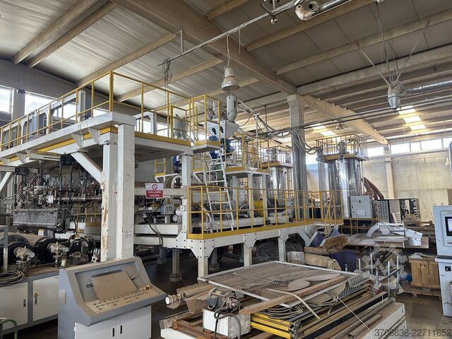 3 sluoksnių koekstruzijos lakštų gamybos linija Fong Kee International Machinery TSE-90/150/150-2400