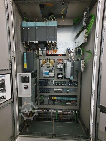 מרכז עיבוד אנכי 5 צירים HERMLE C22U