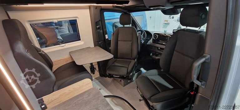 キャンピングカー PÖSSL Pössl Roadstar XT - Mercedes Sprinter 4x4