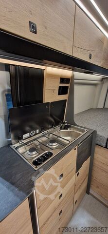 کمپرون PÖSSL Pössl Roadstar XT - Mercedes Sprinter 4x4