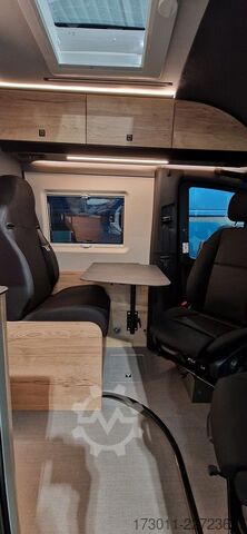 کمپرون PÖSSL Pössl Roadstar XT - Mercedes Sprinter 4x4