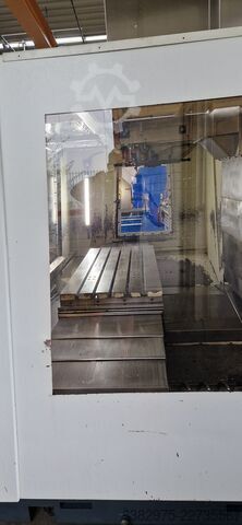 Vertikaalne töötlemiskeskus Mikron mit 14768 Spindelstunden VCE1400+