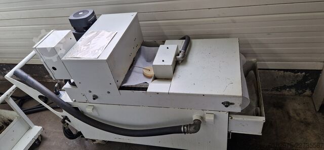 Vertikaalne töötlemiskeskus Mikron mit 14768 Spindelstunden VCE1400+